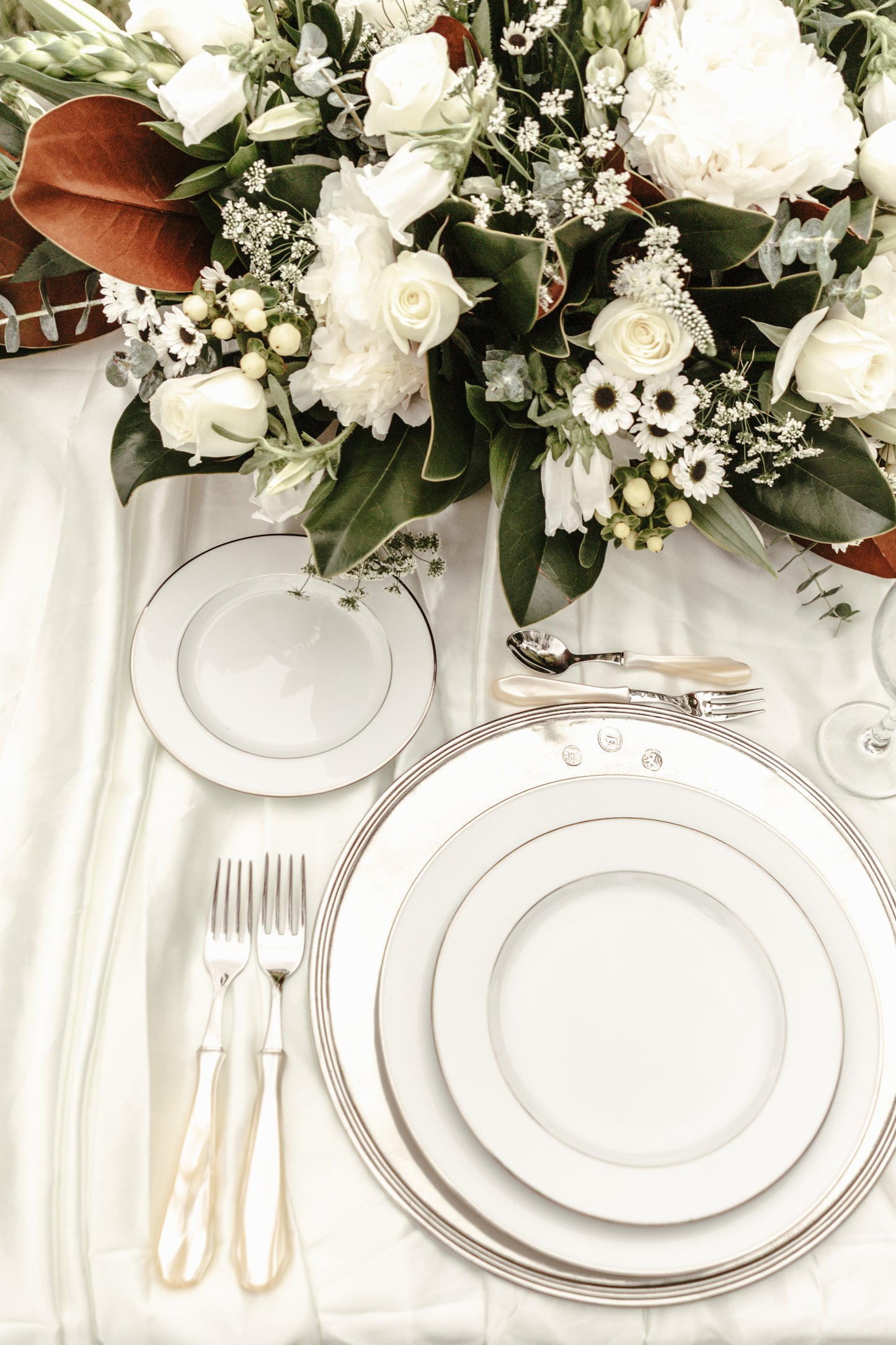 WHISPERING NEUTRALS