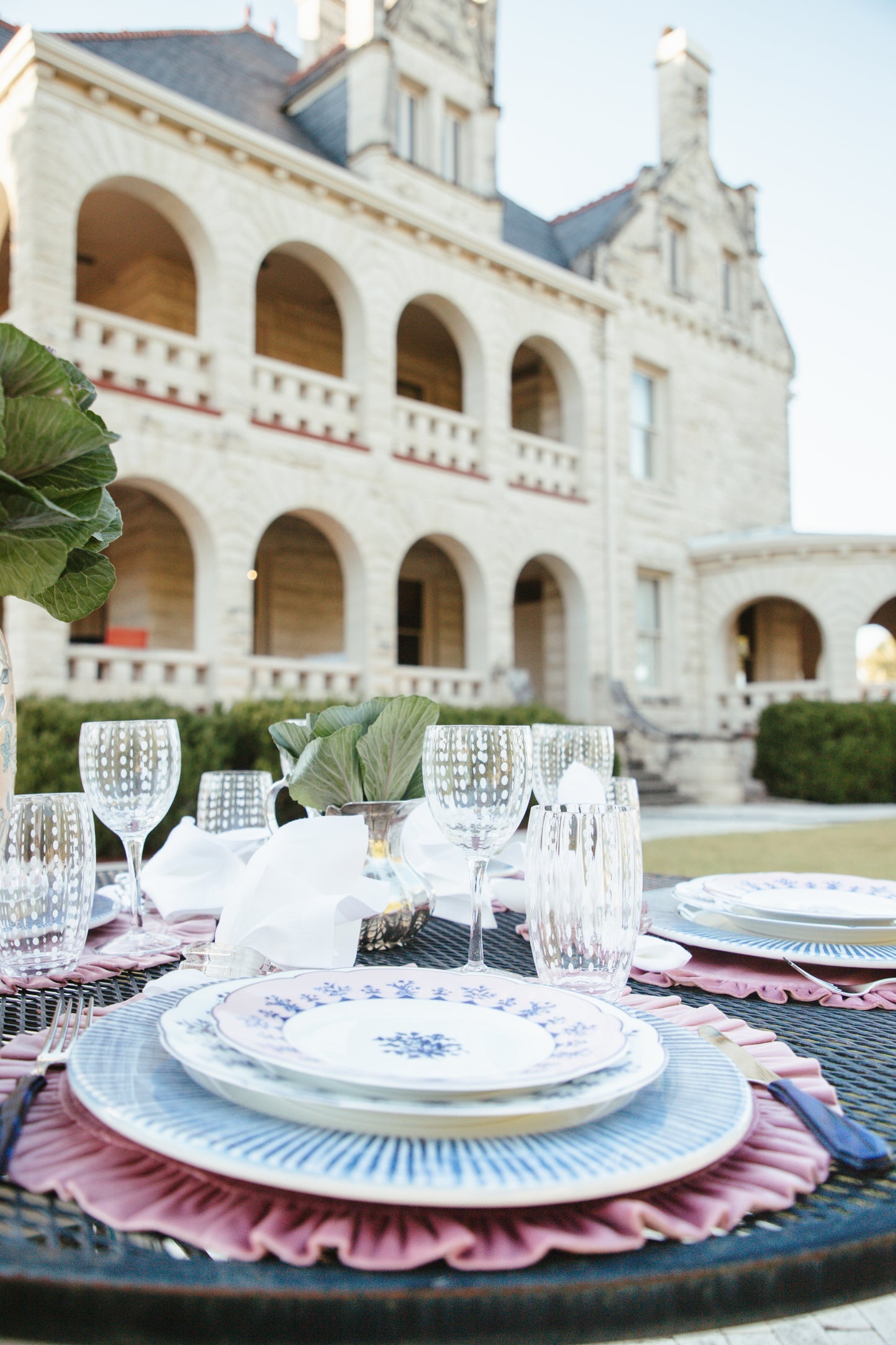CHATEAU BLUSH & BLUE